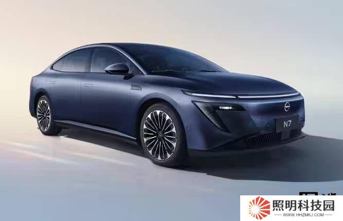 東風(fēng)日產(chǎn)N7純電轎車(chē)量產(chǎn)下線，800V平臺(tái)打造，4月預(yù)售能否引爆市場(chǎng)？