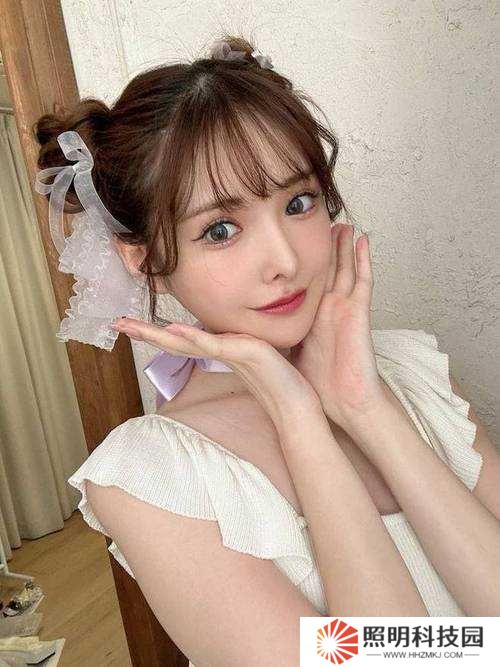 波多野結(jié)衣AV背后爆紅的秘密！這個(gè)行業(yè)的殘酷真相你知道嗎？