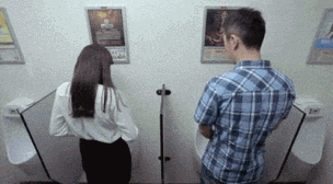 辦公室撕開奶罩?吮奶在線觀看_驚爆現(xiàn)場：午休室的秘密被拍下全過程